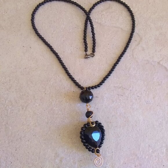 Sexy Black Heart Glam Necklace ~ Wire Wrapped & Beaded! Breaking Hearts 4 Sure! - Picture 6 of 9
